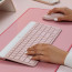 Teclado rosado Logitech con mouse inalámbrico 