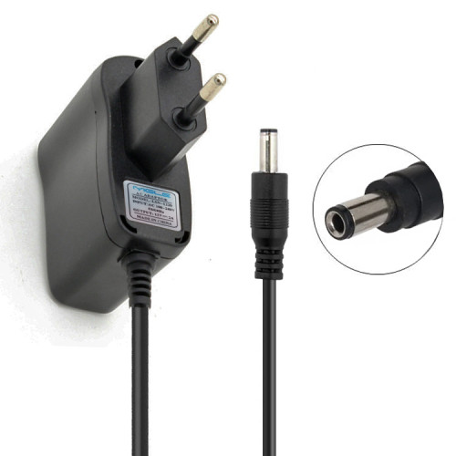 Adaptador de corriente 12V 2A Plug 5.5 x 2.5 mm Adaptador de corriente 12V 2A Plug 5.5 x 2.5 mm